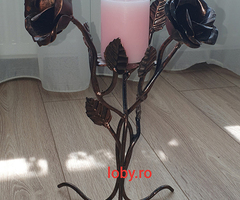 BUCHET  DE  TRANDAFIRI