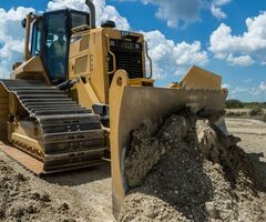 Inchiriez buldozer D6N  -