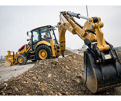 Inchiriez buldoexcavatoare cu atasamente diferite-