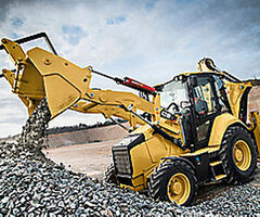 Inchiriez Buldoexcavator cu atasamente diverse               -