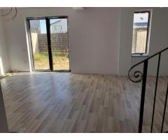 Vila P+1+M, cartier rezidential de case, adiacent Sos. Oltenitei