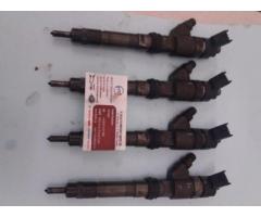 Injectoare iveco 2.3 cod 0445120011